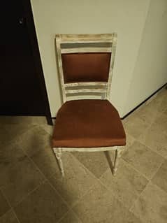 8 pcs set of Dining Chairs Slightly Used.