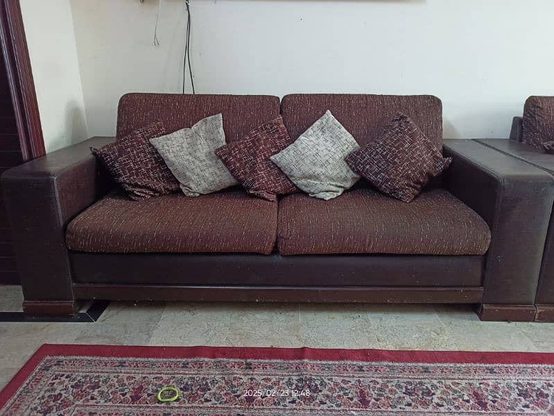 6 Seater beautiful sofa set for sale 0