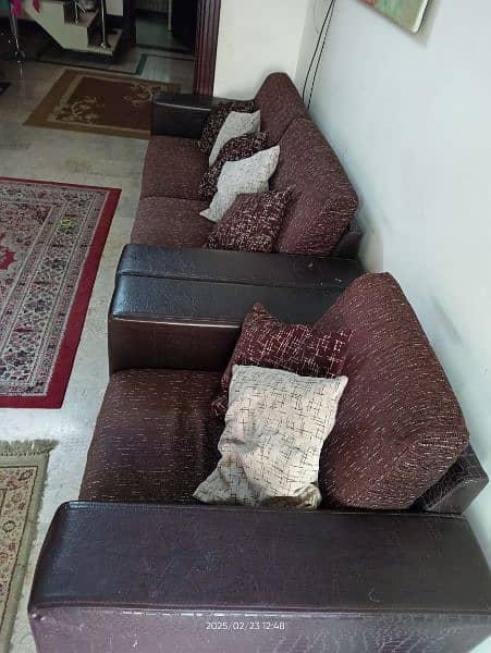 6 Seater beautiful sofa set for sale 1