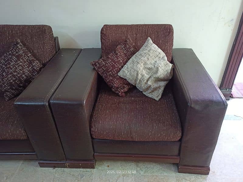 6 Seater beautiful sofa set for sale 2