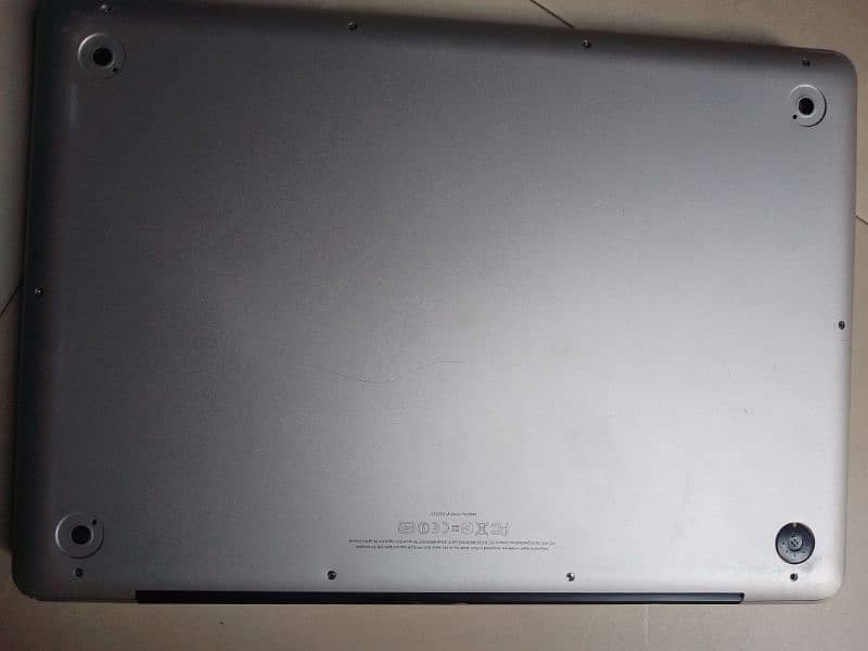 2012 MacBook pro in nice condition 1