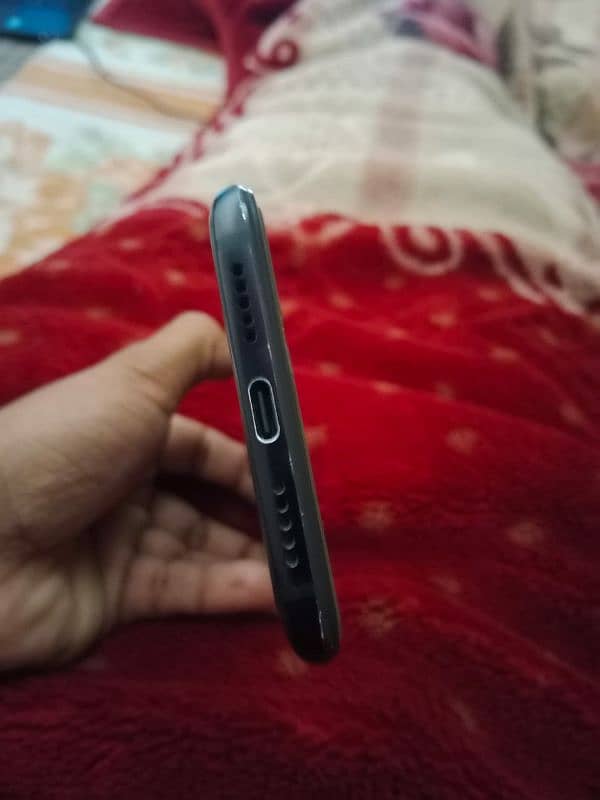 OnePlus 6t fully genuine condition urgent sale 8/128 4