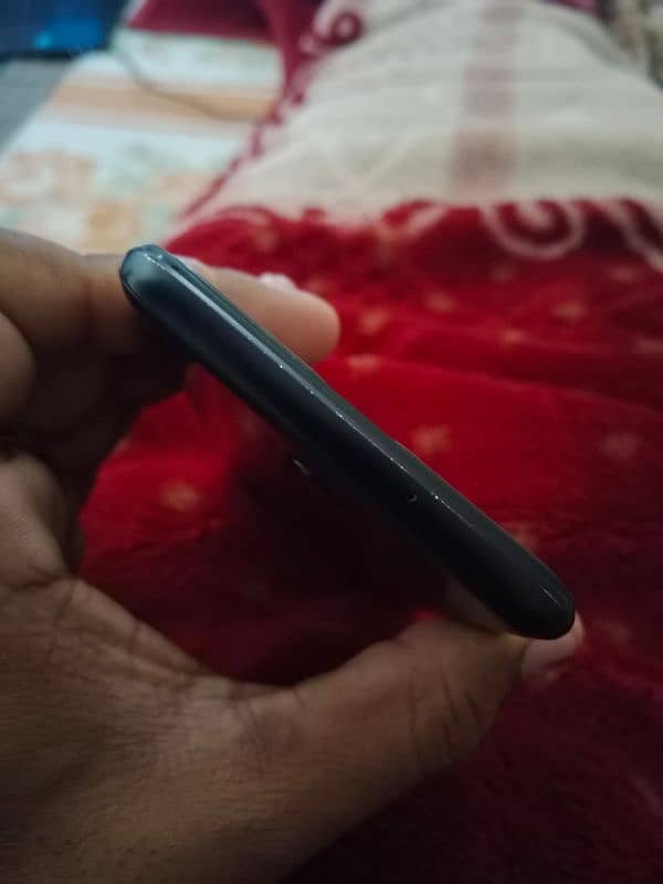 OnePlus 6t fully genuine condition urgent sale 8/128 5