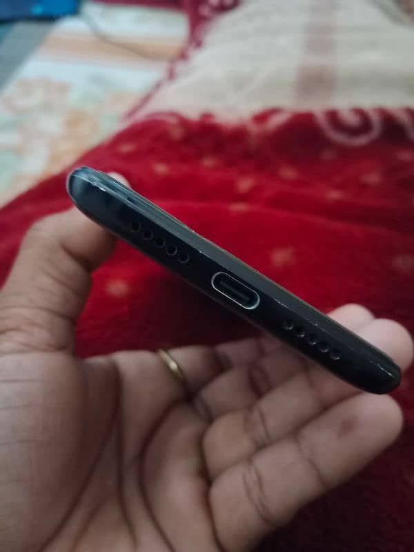 OnePlus 6t fully genuine condition urgent sale 8/128 6