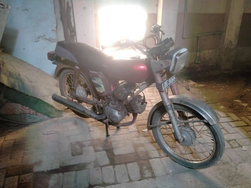 yahama  1991 model  Bike for sale, watt app number 0344.1407625 3