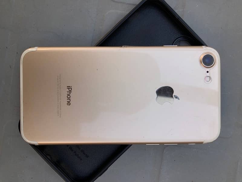 iphone 7 non pta 128GB lush condition only battery change 3