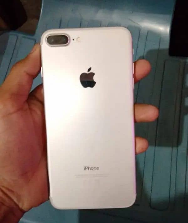 I Phone 7 plus 1