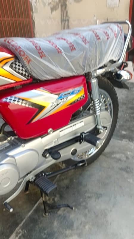 HONDA CG 125 2025 MODEL 5