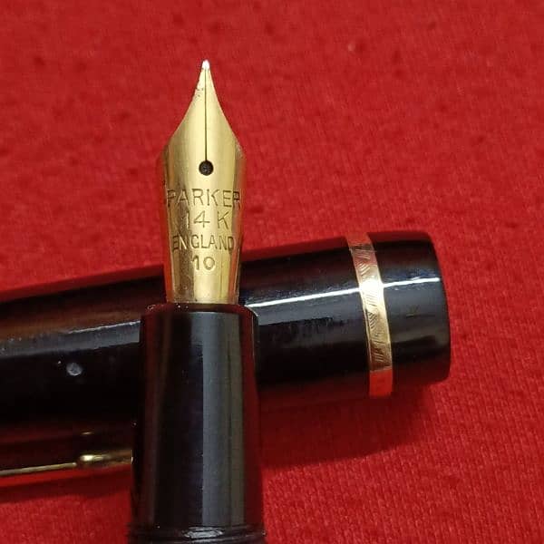 Parkar Fountain pen 14 K Gold nib 4