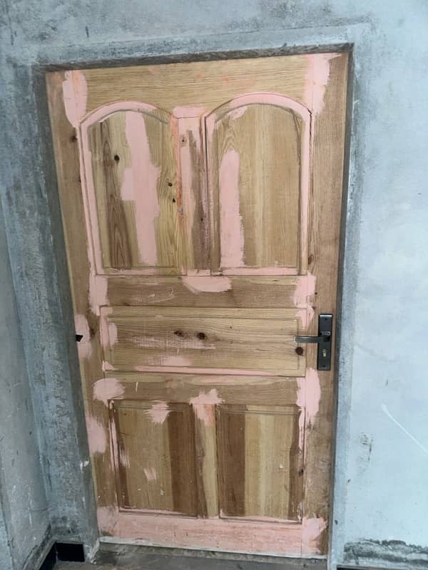 am selling new pine doors 0