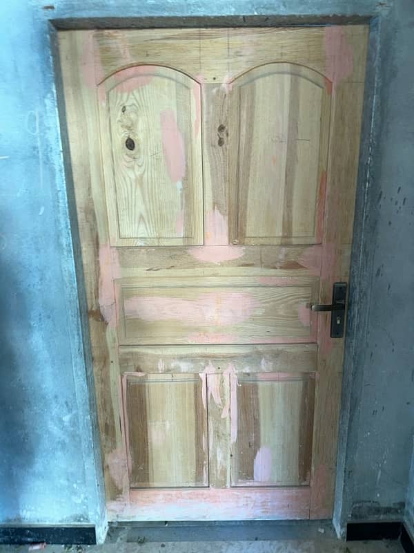 am selling new pine doors 1