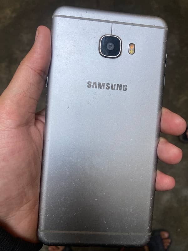 Samsung Galaxy C7 1