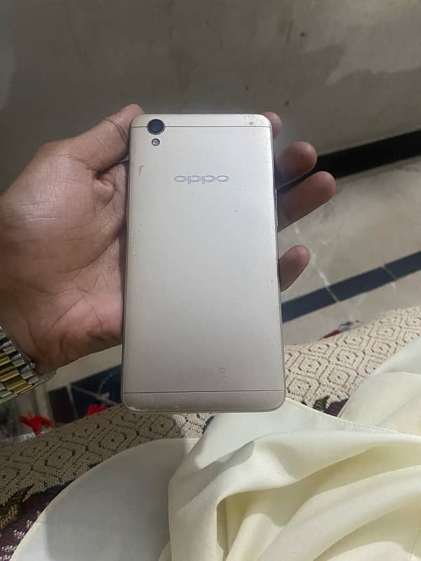 AssalamOAlaaikum Oppo A37 with box in good condition 5