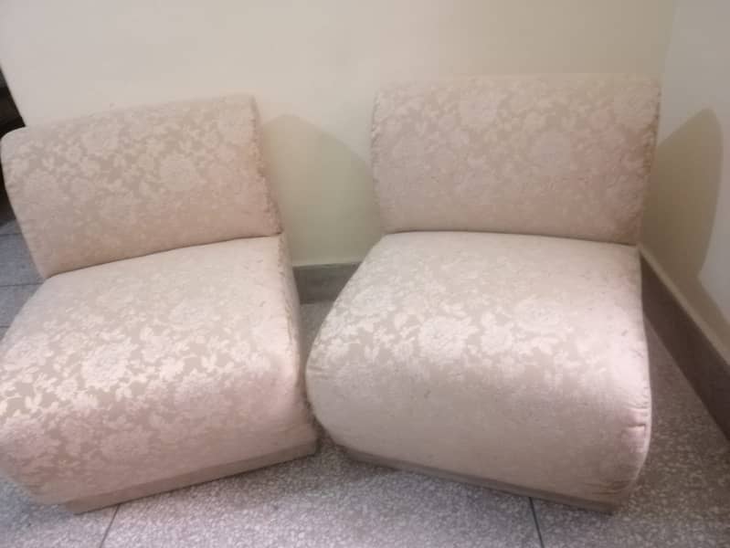 2 single Sofas with brand new Poshish 3