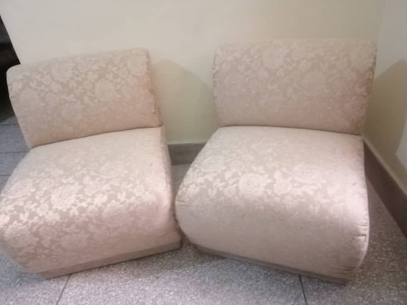 2 single Sofas with brand new Poshish 4