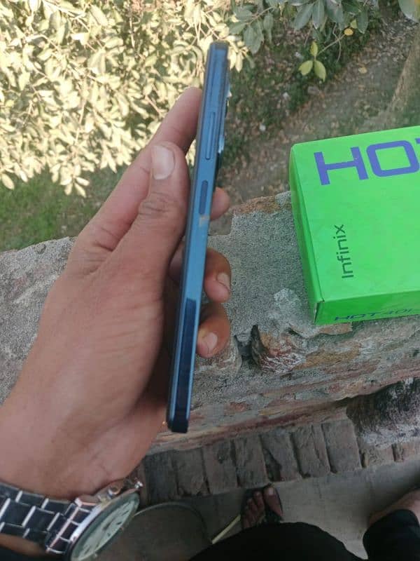 infinix hot 40i 3