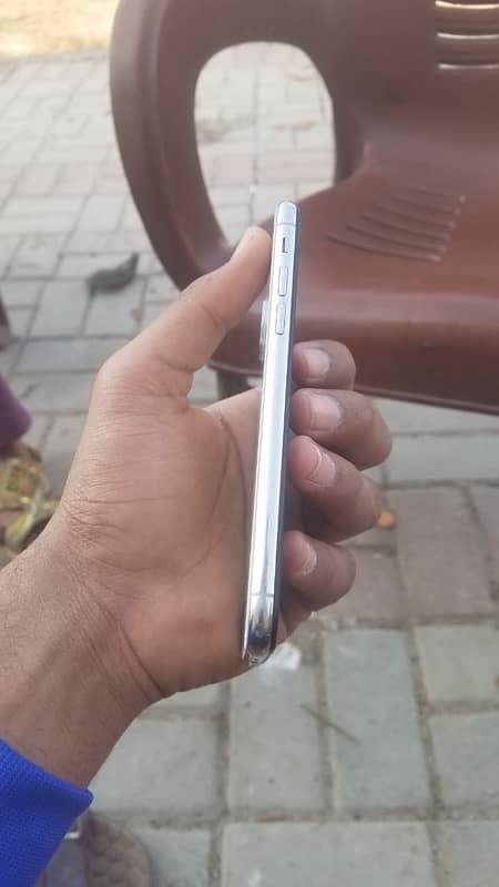 iphone xs 64 Gb factory unlock 3