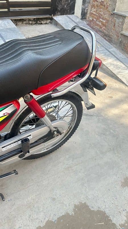 Honda CD 70 Model 2022 Lush Condition 9