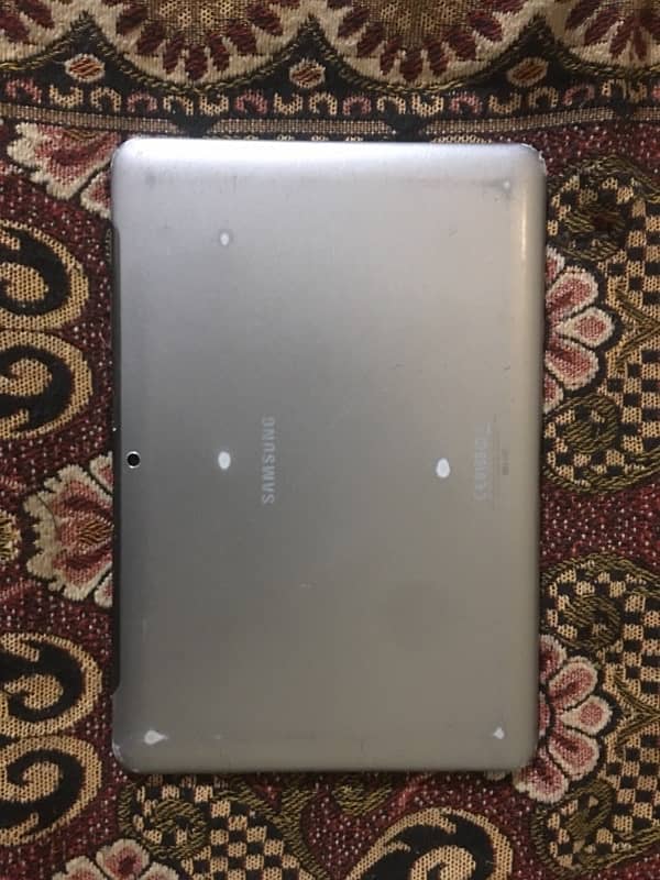 Samsung tab 2 10.1 for sale condition 10 by 6 h exchage possible 6