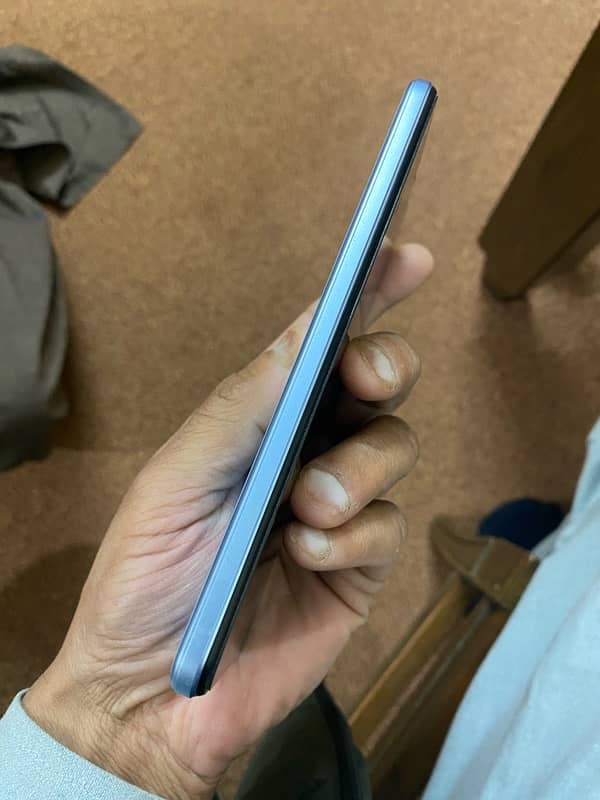 Vivo Y33s in mint condition for sale 6