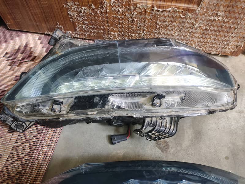 Honda civic LED head light front 2019 model 1