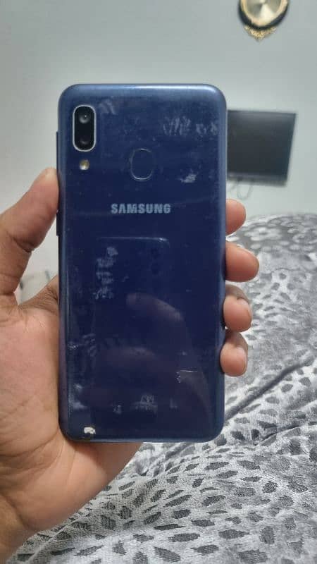 Samsung A20E Non PTA 1