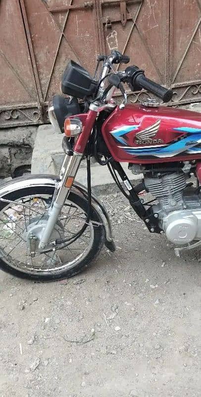 Honda 125 Karachi number goldan number pelat 1