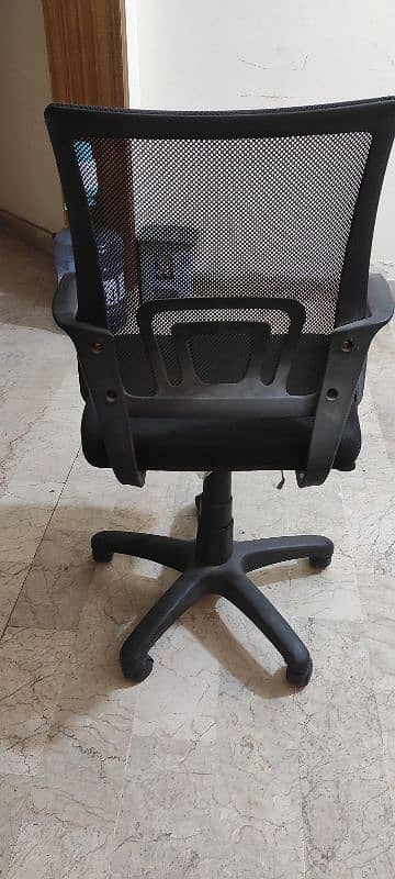 2 Office Chairs For Sale - Excellent Condition Perfect for Your Office 3