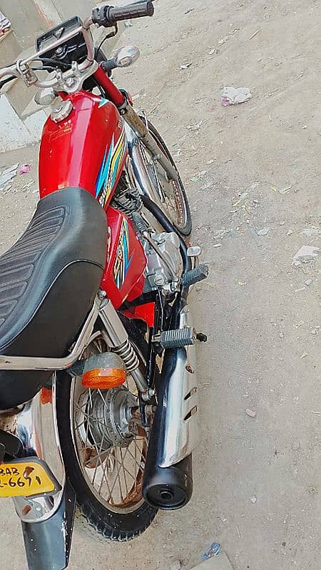 Honda Cg 125 2018 model Karachi number contact number 0-34-762-27-0-19 1