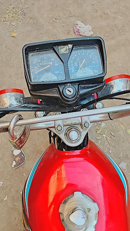 Honda Cg 125 2018 model Karachi number contact number 0-34-762-27-0-19 4