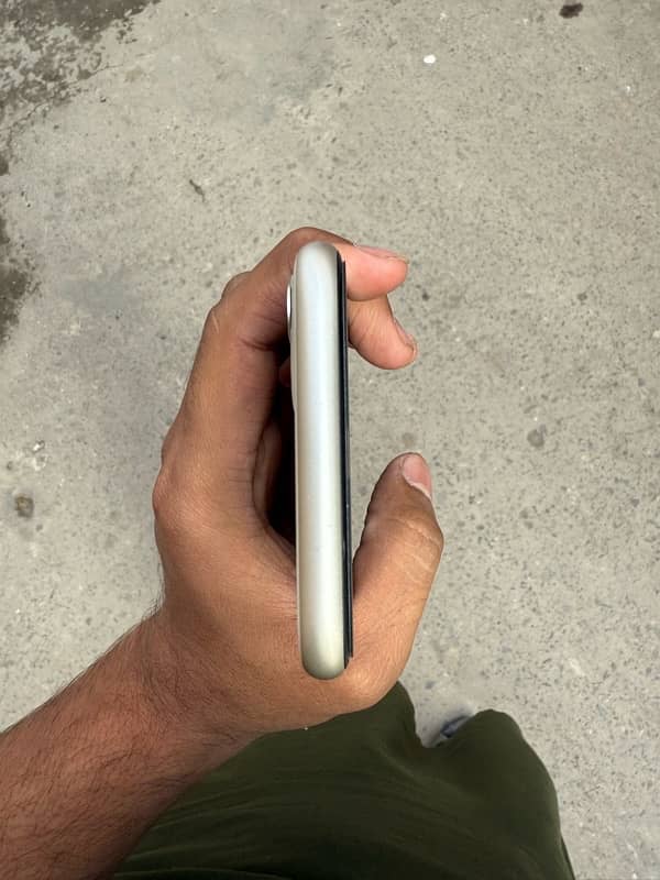 IPHONE 11 64 GB Factory Unclock ALL Ok 2