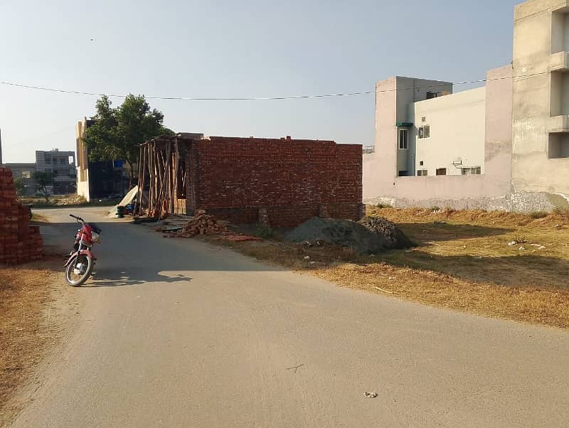 Residential Plot For Sale In Rs. 9000000 1