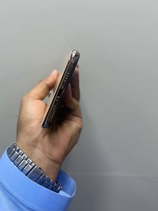 Iphone XSMAX 256 GB 5