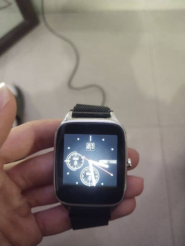 Asus ZenWatch 2 4