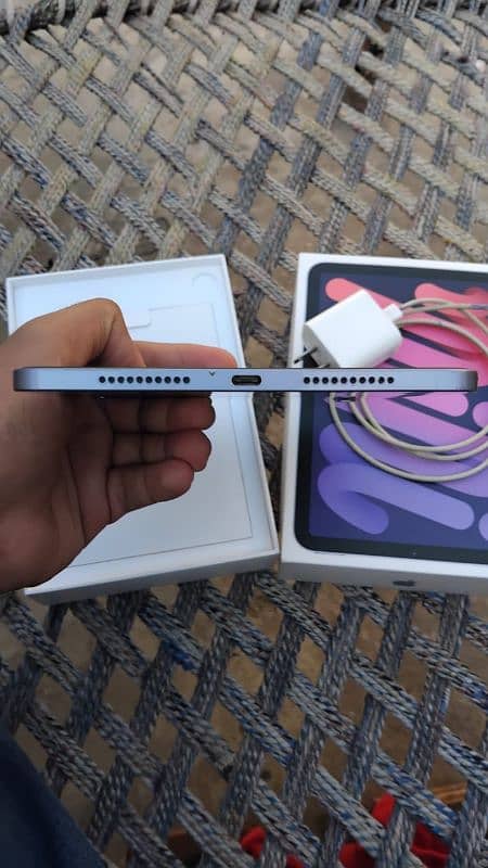 ipad Mini 6 64Gb one hand Used.  0300/4737/053 5