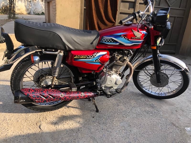 Honda 125 in excellent condition 1