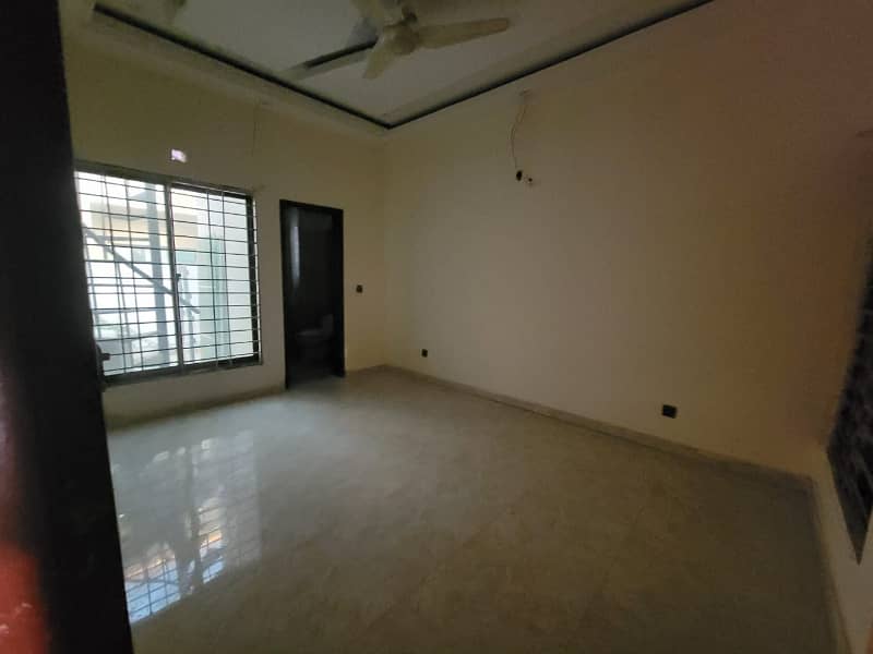 Spacious 6-Bedroom Villa for Rent Precinct 1 Bahria Town Karachi 2