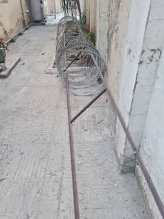 Barbed / Razor Wire with steel frame