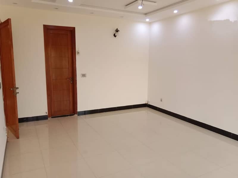 1 Kanal Brand New Luxury Upper Portion Available For Rent In Jasmine Block Bahria Town Lahore 17