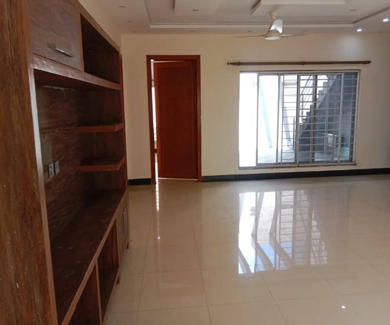 1 Kanal Brand New Luxury Upper Portion Available For Rent In Jasmine Block Bahria Town Lahore 34