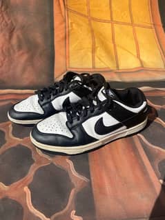 Nike dunks pandas