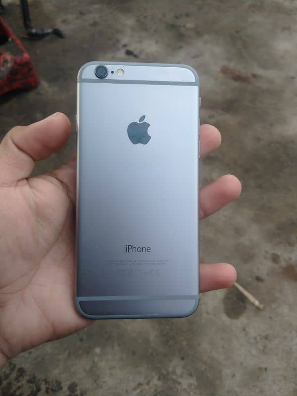 iPhone 6 16 GB 3