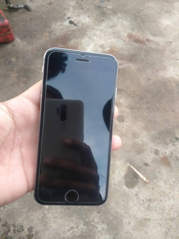 iPhone 6 16 GB 5