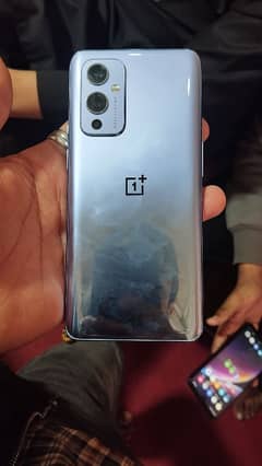 OnePlus 9