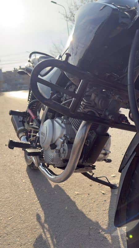 Yamaha Ybr 125g Black color Model 2019  Lahore Registerd 10