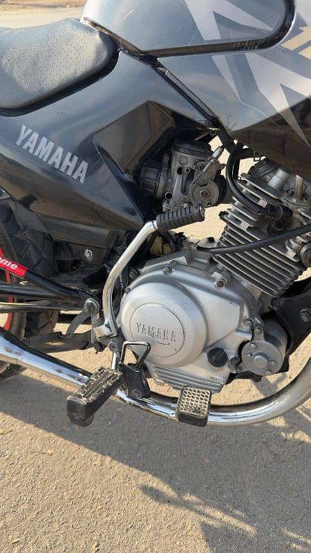 Yamaha Ybr 125g Black color Model 2019  Lahore Registerd 14