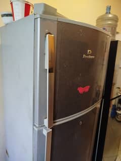 Dawlance Large Fridge Freezer