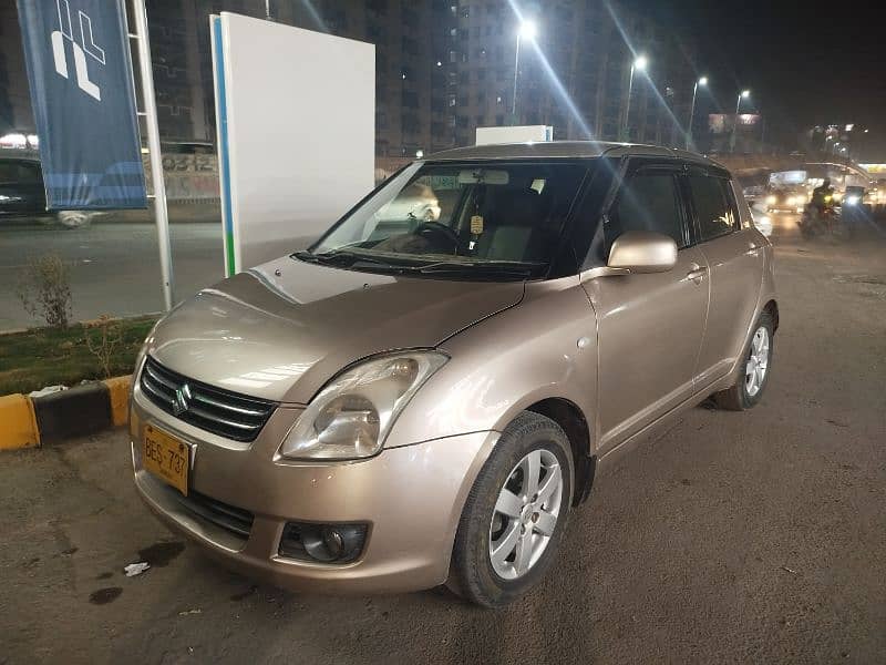 Suzuki Swift DLX 1.3 2015 5