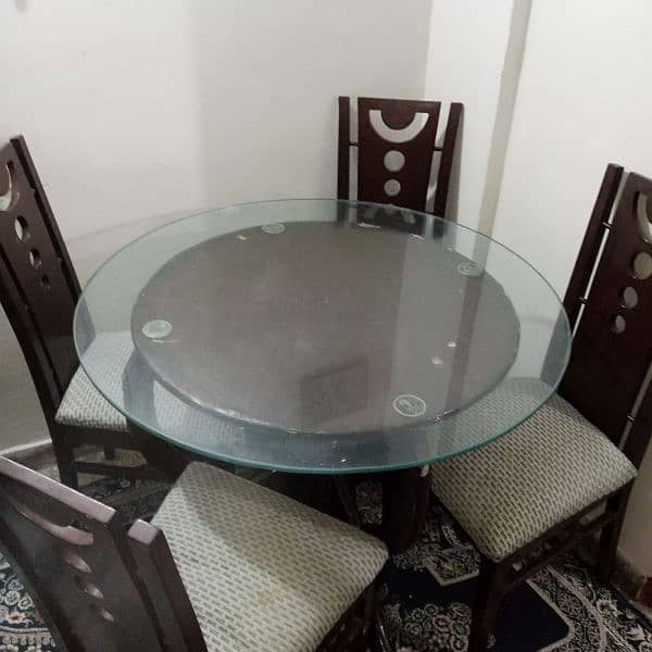 wodden 4 seater dining table for sale 0