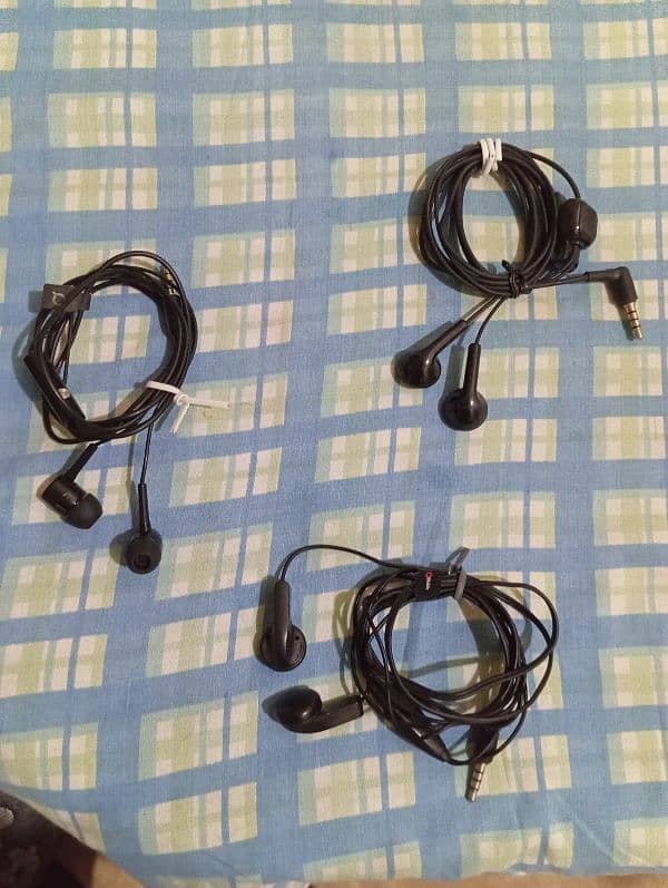 handfree pack of 3 1